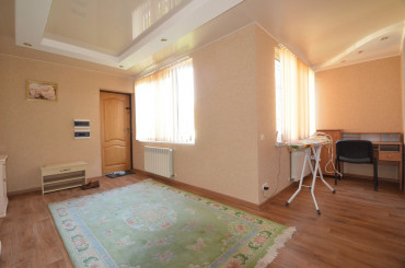3-комнатная квартира, 100 м2, Пентхаус/2 этаж, г. Ялта, ул. Боткинская, д. 3