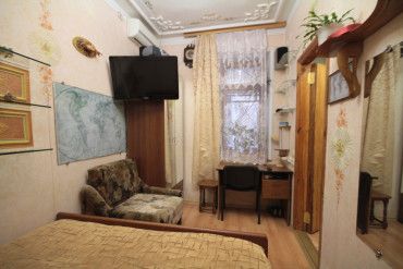 1-комнатная квартира, 20 м2, 1/2 этаж, г. Ялта, ул. Войкова, д. 2