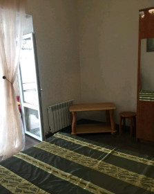 2-комнатная квартира, 48 м2, 2/2 этаж, г. Ялта, ул. Дражинского, д. 19