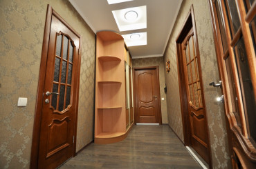 2-комнатный номер, 60 м2, 3/3 этаж, г. Ялта, ул. Набережная Ленина, д. 23