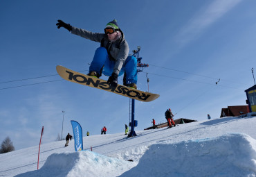 Спортивная Деревня "Новинки" - Катание на горных лыжах, сноуборде.