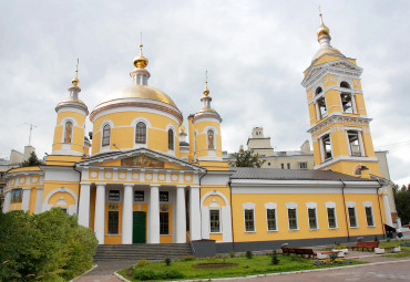Коронованный храм и дворец «княгини-лебедушки». Москва - Дубровицы - Подольск - Остафьево