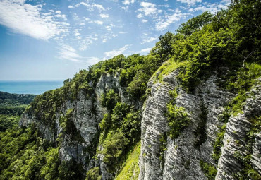 Трекинг Агурские водопады и Орлиные скалы. Сочи.