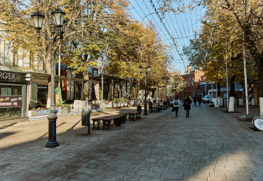 Почтовая улица и Лыбедский бульвар