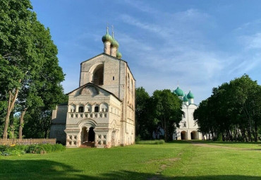 Углич – Борисоглебский монастырь - Калязин с водной прогулкой к затопленной колокольне. Москва.