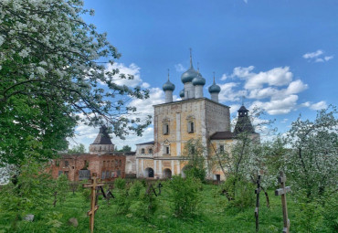 Углич – Борисоглебский монастырь - Калязин с водной прогулкой к затопленной колокольне. Москва.
