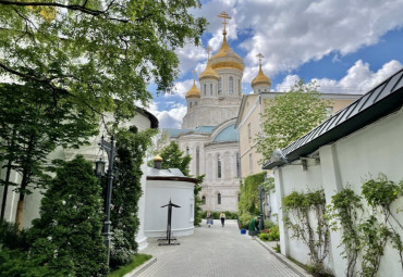 Возрожденная святыня - Сретенский монастырь. Москва