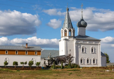 Знаменский епархиальный монастырь.