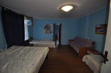 2-комнатная квартира, 35 м2, 1/3 этаж, г. Ялта, ул. Поликуровская, д. 19